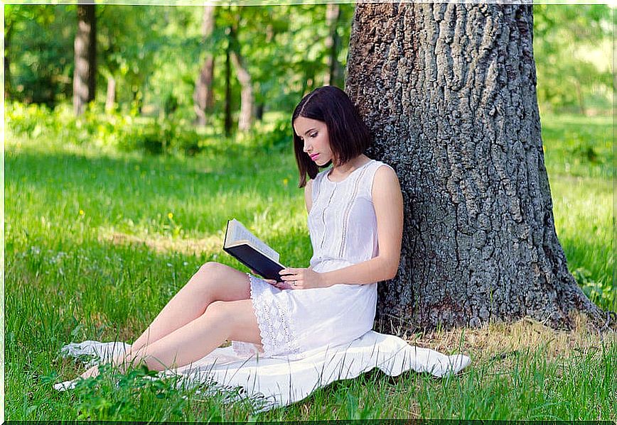 woman reading