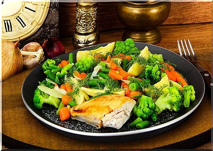 Chicken recipe with steamed vegetables