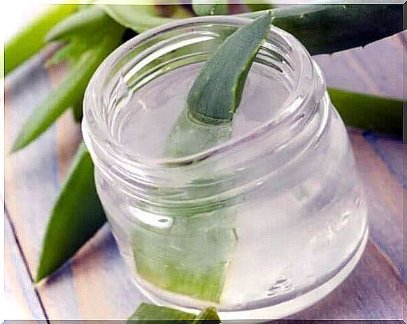 Aloe vera against bedsores.