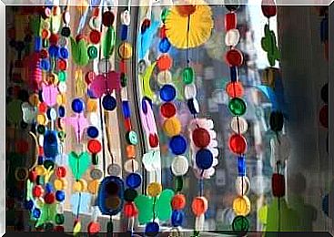 A curtain of bottle caps.