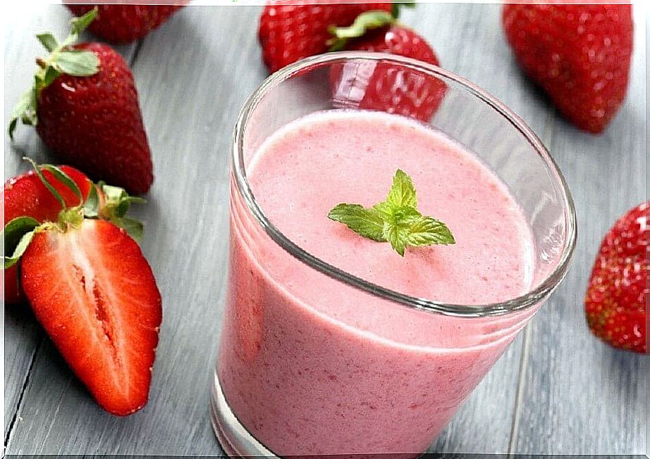 cleansing smoothies: strawberry